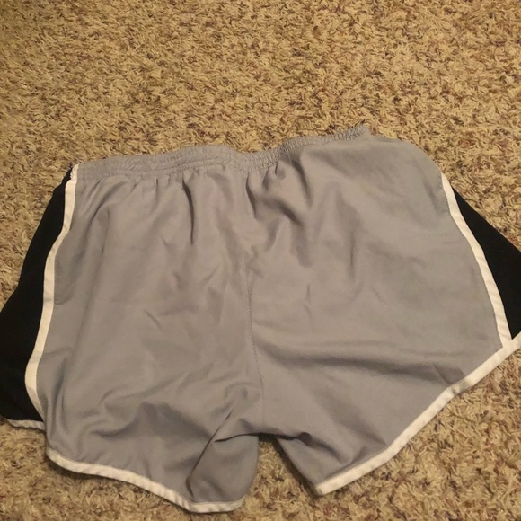 Shorts - Picture 2 of 3
